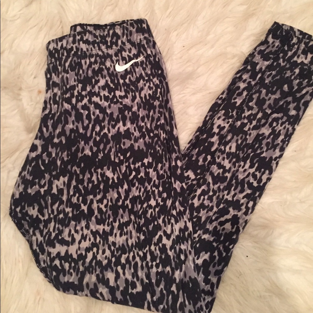 Nike printed leggings